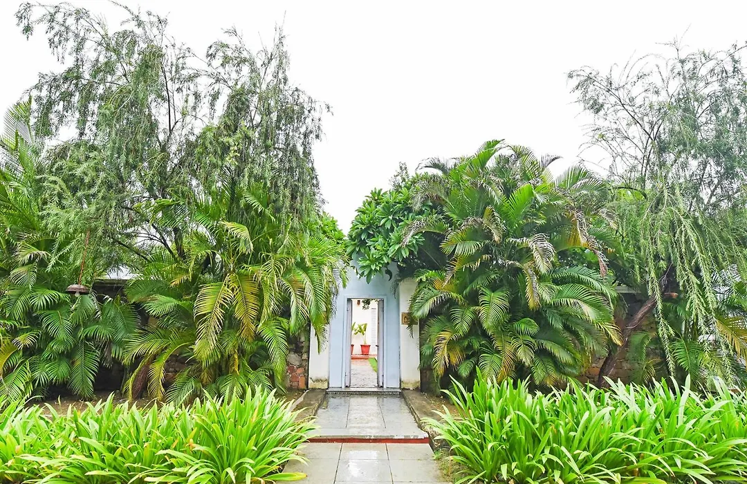 Dancenter Parijat Villas & Suites Udaipur-1
